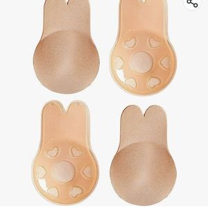 118 Stick on bra NWT